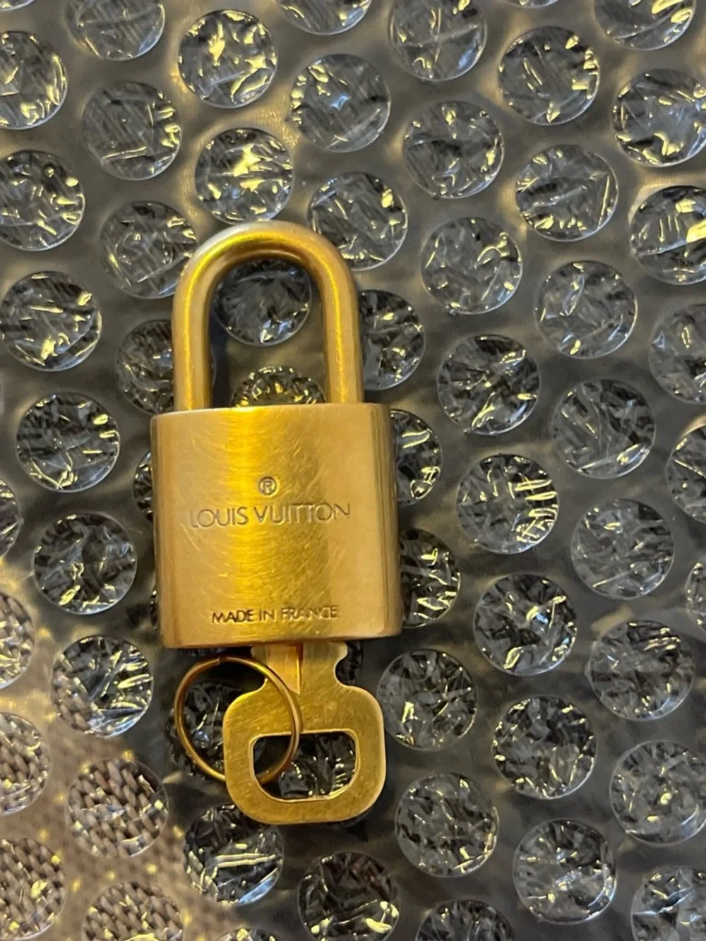 Louis Vuitton Gold Padlock Key (313) Holder with LV Engraving